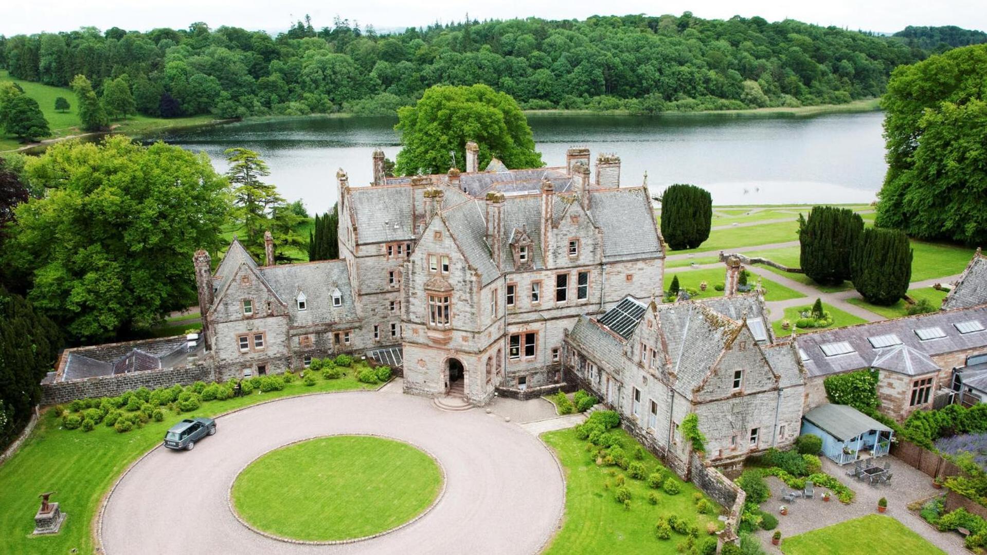 Old Stable Mews Castle Leslie Villa Glaslough ภายนอก รูปภาพ