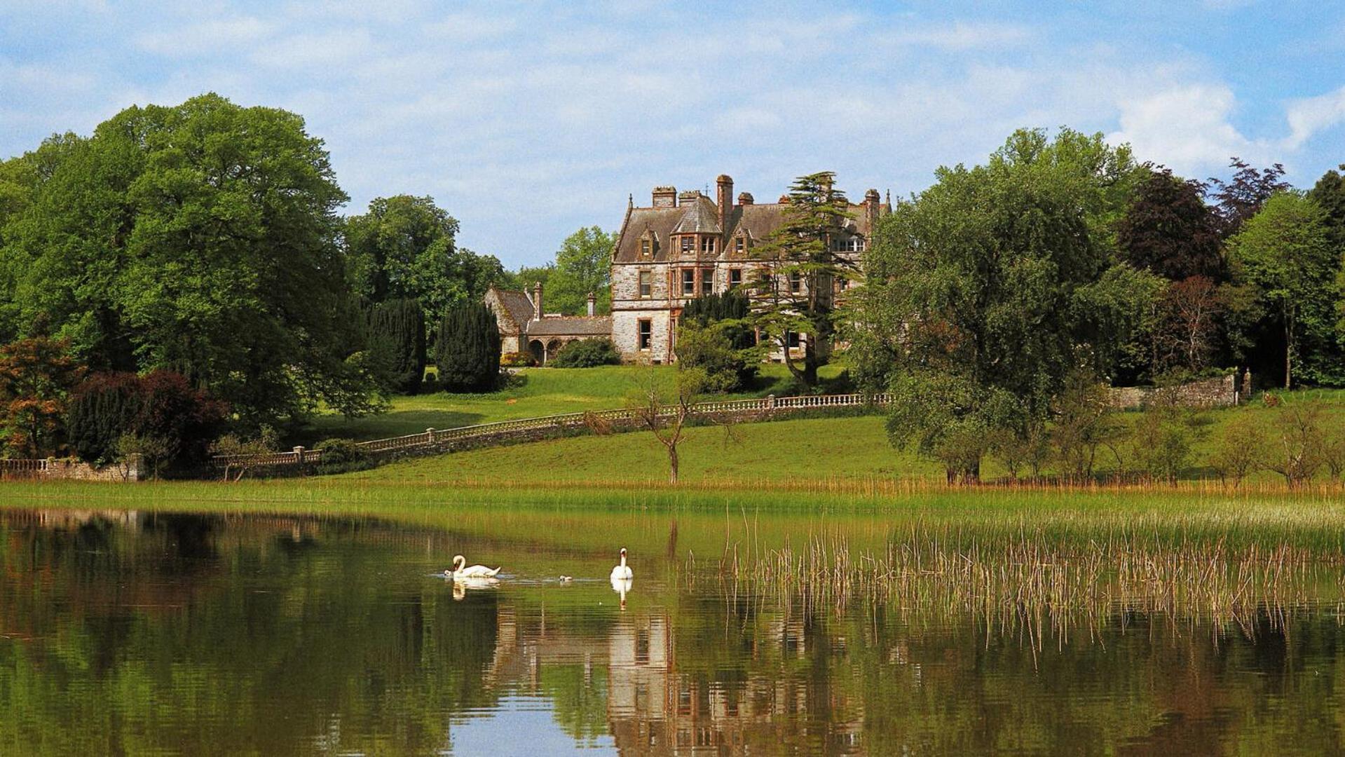 Old Stable Mews Castle Leslie Villa Glaslough ภายนอก รูปภาพ